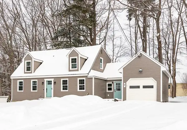 7 Winterbrook Drive, York, ME 03909