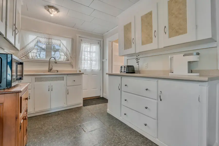 22 10th Street, Old Orchard Beach, ME 04064 - #3