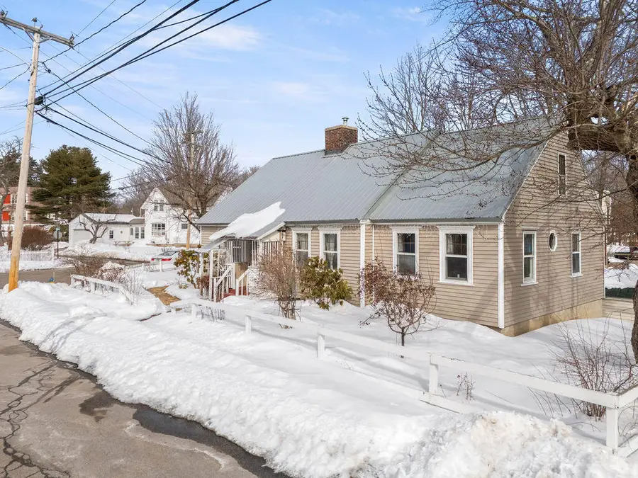 27 Grove Street, Springvale, ME 04083 - #2