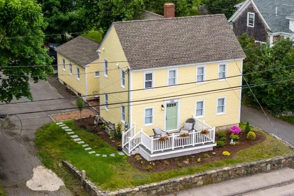 281 York Street, York, ME 03909
