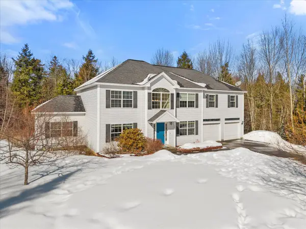 19 Crestview Drive, Orono, ME 04473