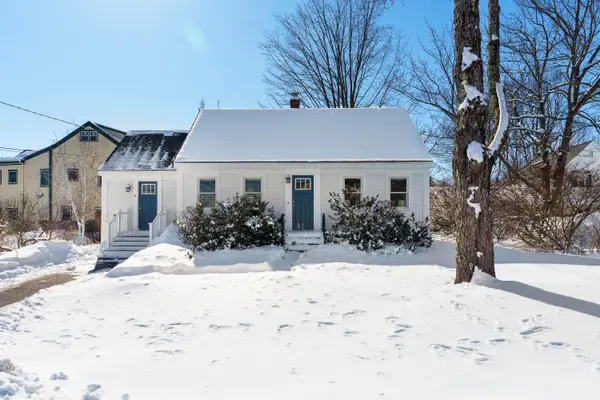 5 Holbrook Street, Freeport, ME 04032