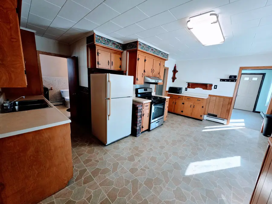 5 Brook Street, Fairfield, ME 04937 - #3