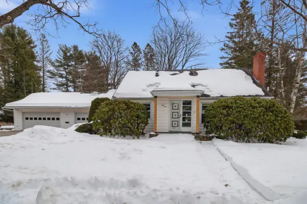 44 O'connell Street, Lewiston, ME 04240