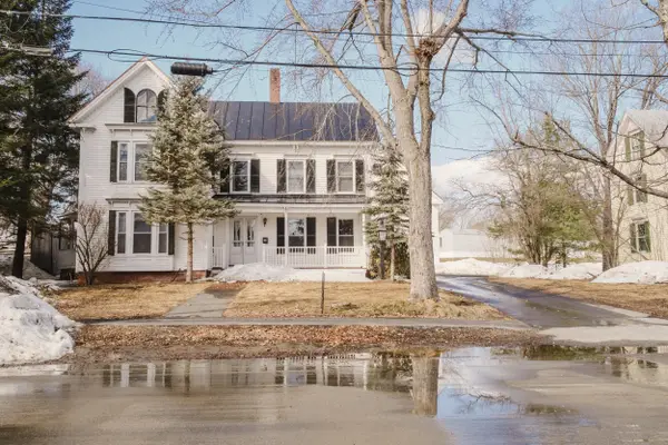 18 Maple Street, Skowhegan, ME 04976