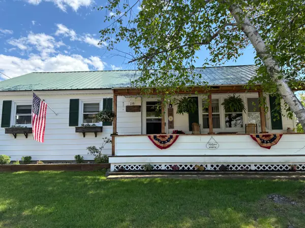 18 Winter Street, Millinocket, ME 04462