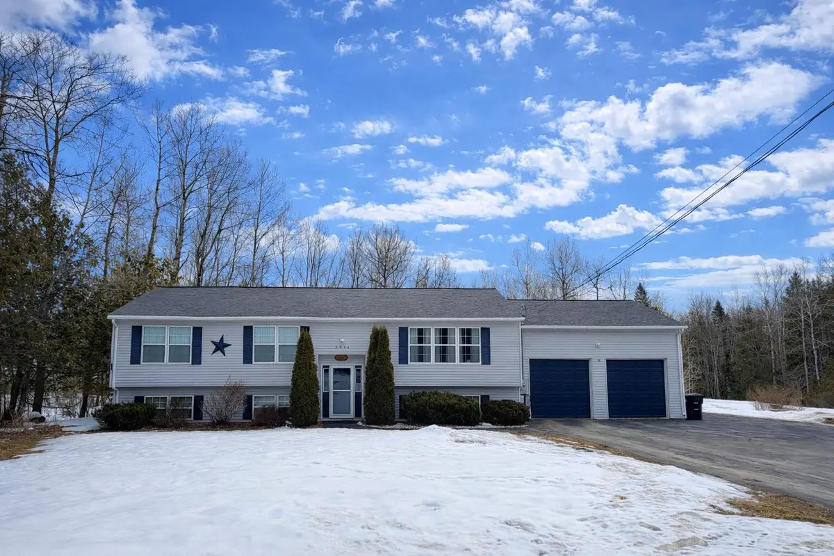 2094 Glenwood Avenue, Hermon, ME 04401 - #1