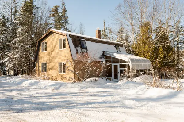 15 Upper Dunbar Rd (seal Harbor), Mount Desert, ME 04675