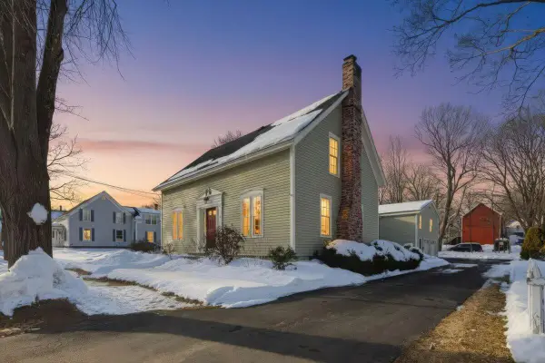 15 Green Street, Gorham, ME 04038