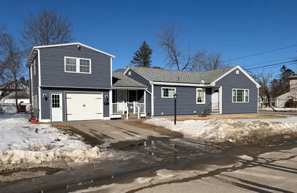 8 St John Street, Winslow, ME 04901