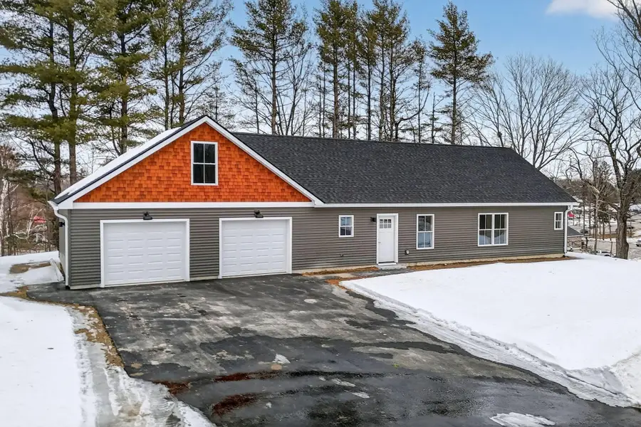 7 Village Green Circle, Oakland, ME 04963 - #2