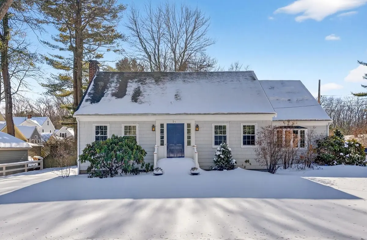 24 Johnson Road, Falmouth, ME 04105 - #1