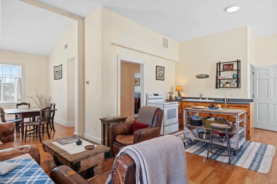 31-33 Booker Street #4, Thomaston, ME 04861 - #2