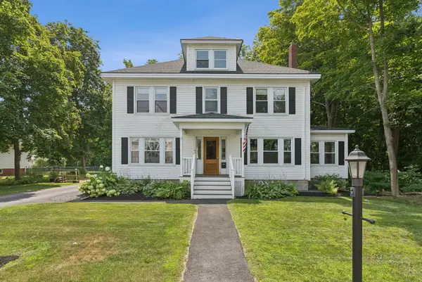 14 Yarmouth Road, Gray, ME 04039