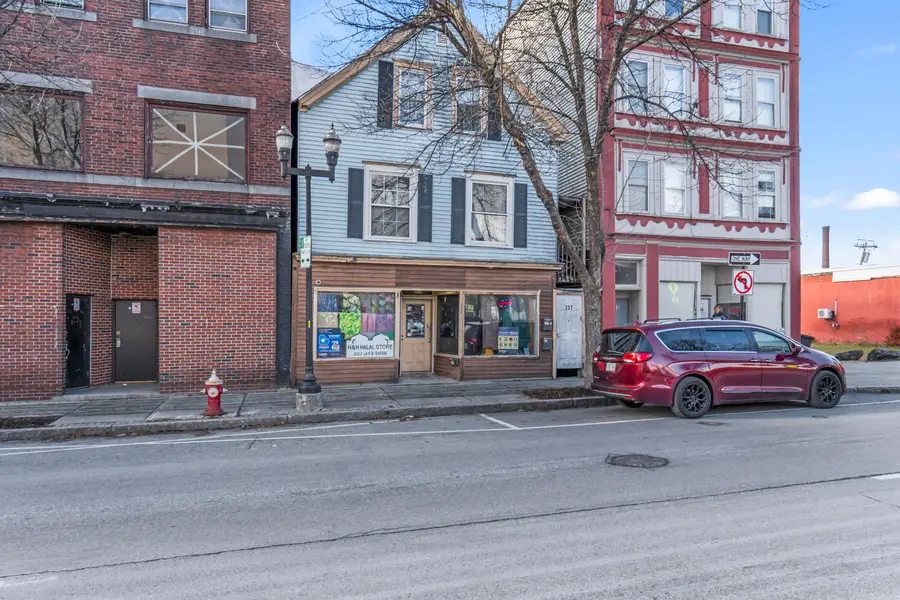 337 Lisbon Street, Lewiston, ME 04240 - #3