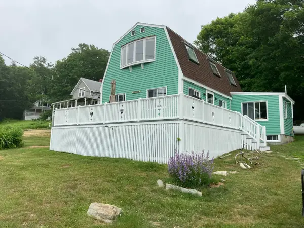 919 Island Avenue, Long Island, ME 04050