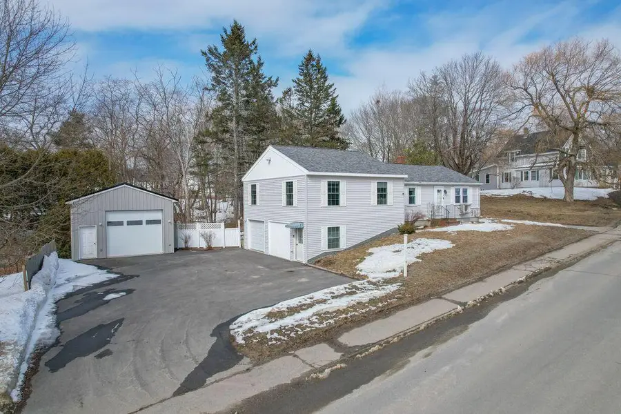 30 Deane Street, Ellsworth, ME 04605 - #3