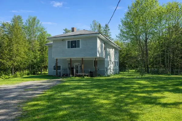9 Grant Drive, Dover-Foxcroft, ME 04426