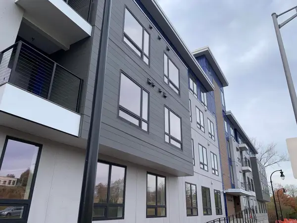 218 Washington Avenue #102, Portland, ME 04101