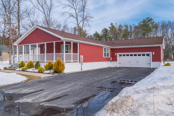 7 Conifer Drive, Lyman, ME 04002
