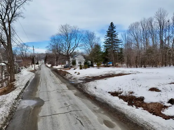 60 Water Street, Monson, ME 04464