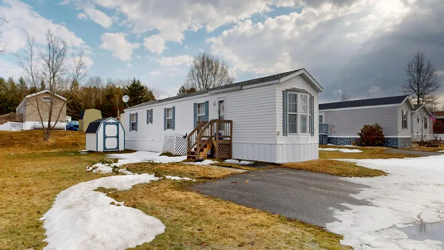 10 Sarah Avenue, Lewiston, ME 04240 - #2