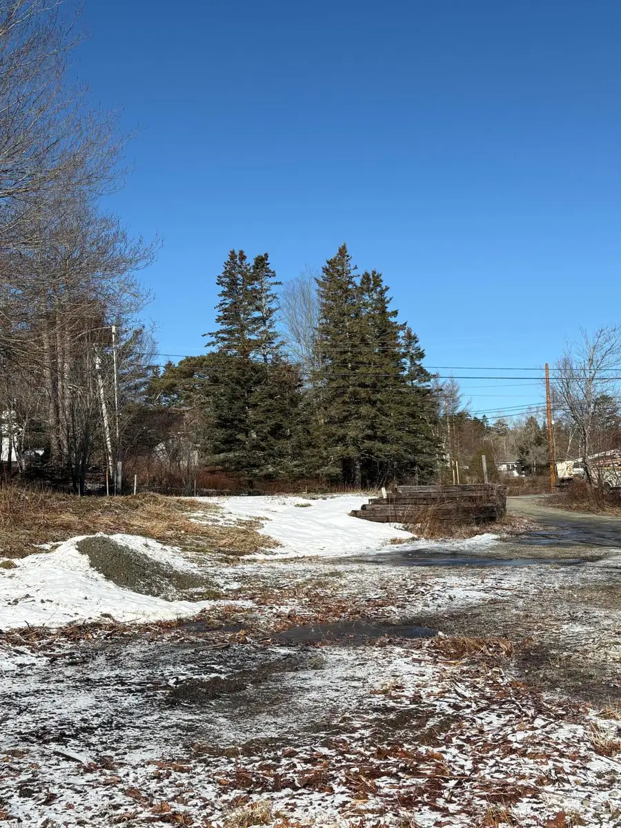 4 Bernard Road, Bernard, ME 04612 - #2