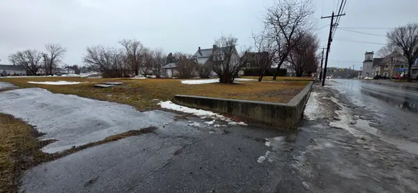 20 Presque Isle Street, Fort Fairfield, ME 04742