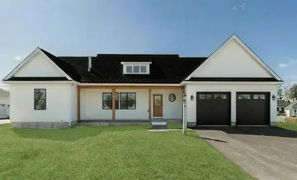 26 Meeting House Road, Biddeford, ME 04005