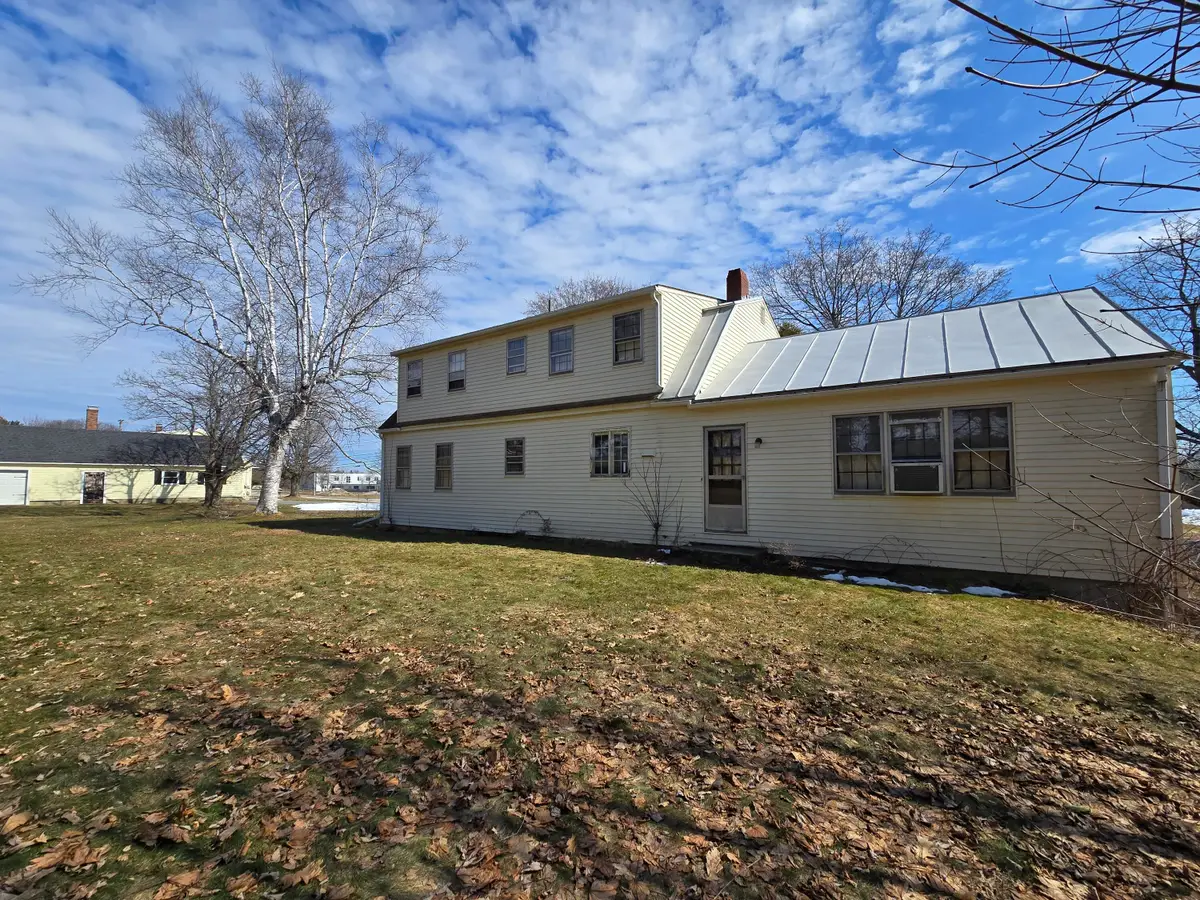 129 W Hill Road, Gardiner, ME 04345 - #1