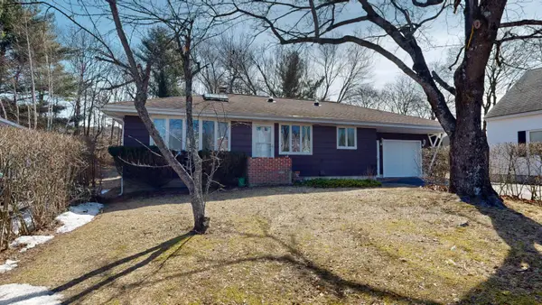 17 Shank Street, Lewiston, ME 04240