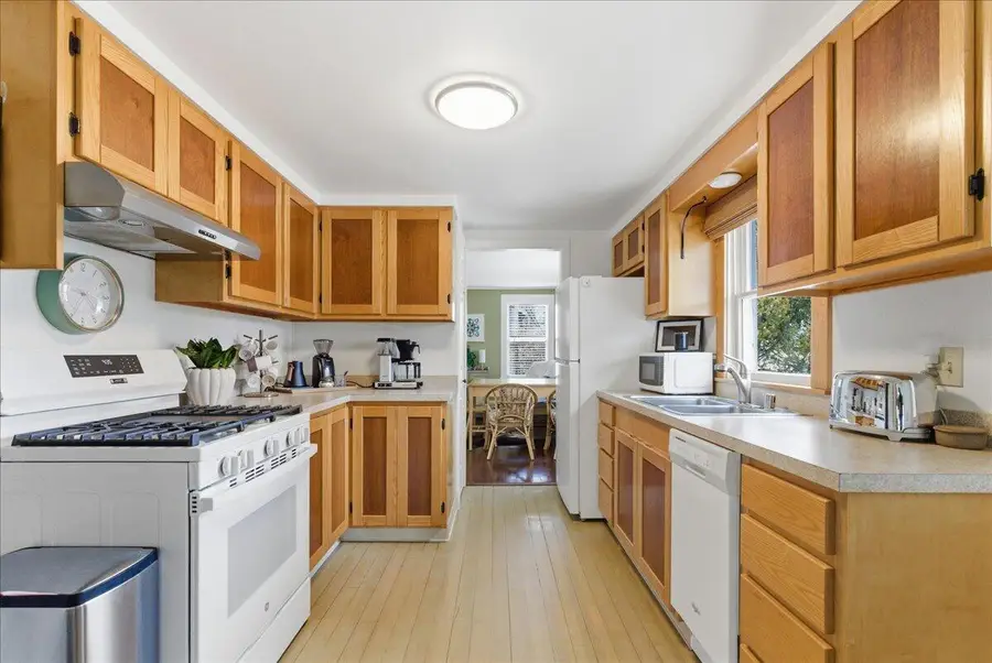 122 Field Avenue, Auburn, ME 04210 - #3