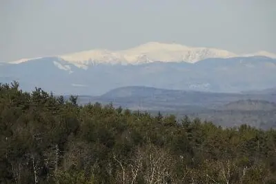 067 Middle Road, Naples, ME 04055