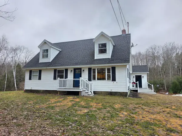 171 Plummer Road, Palermo, ME 04354