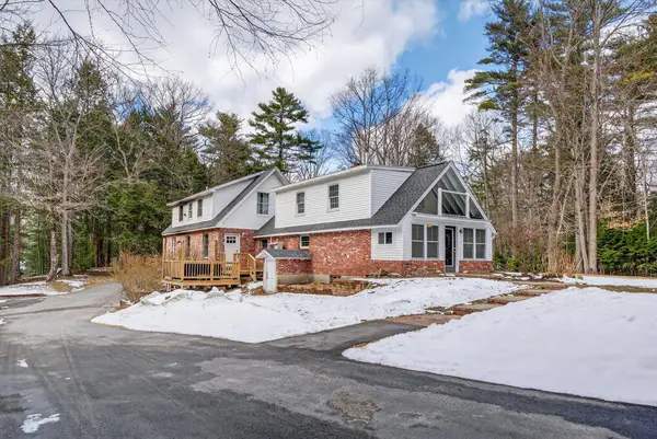 24 Solomon Drive, Gorham, ME 04038