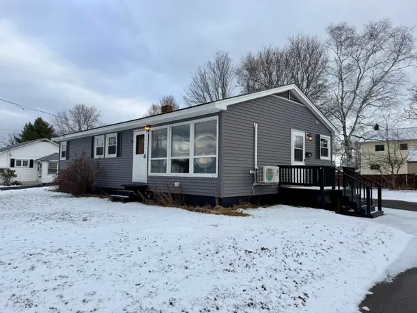 12 Palm Street, East Millinocket, ME 04430