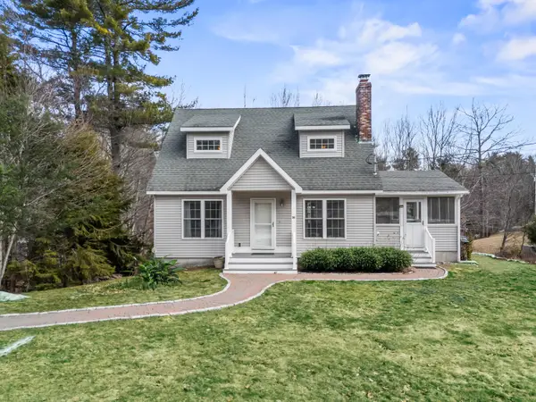 31 Beacon Street Extension, York, ME 03909