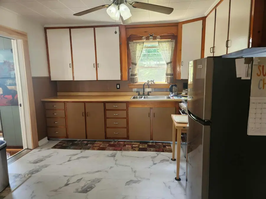 34 Cedar Street, East Millinocket, ME 04430 - #3