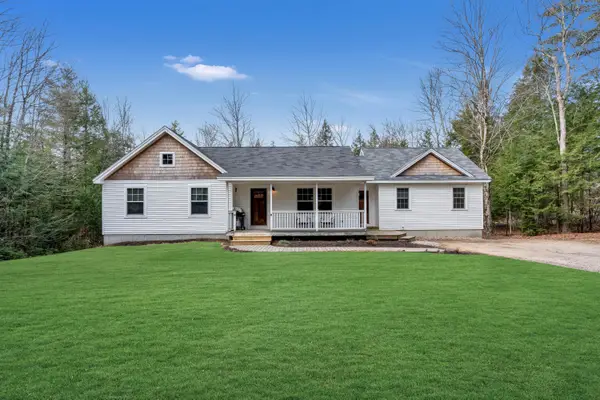 19 Oak Woods Road, North Berwick, ME 03906