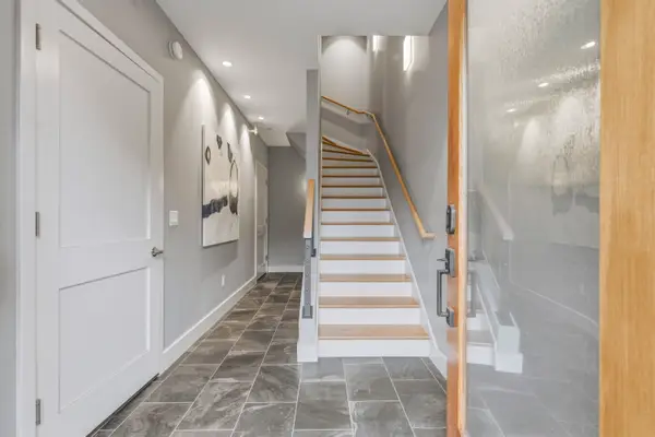 749 Congress Street #5, Portland, ME 04102