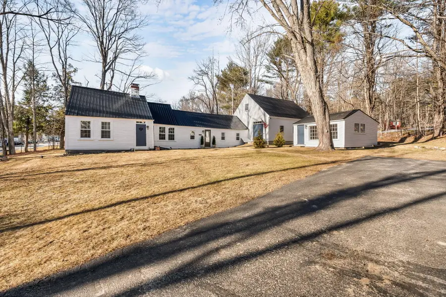 37 Main Street, Raymond, ME 04071 - #2