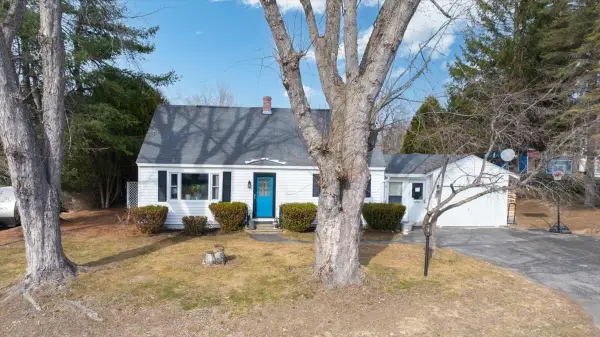 25 Lemay Avenue, Lewiston, ME 04240