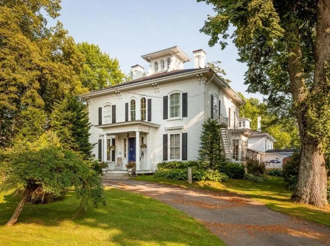 121 E Main Street, Searsport, ME 04974 - #1