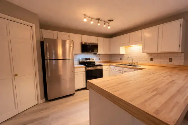 112 Franklin Street #B5, Bangor, ME 04401