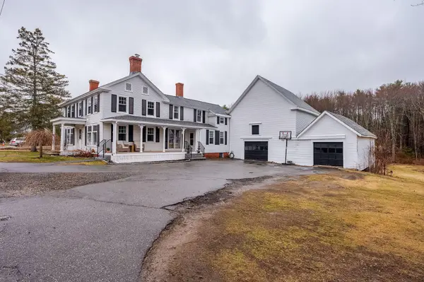 1088 State Road, Eliot, ME 03903