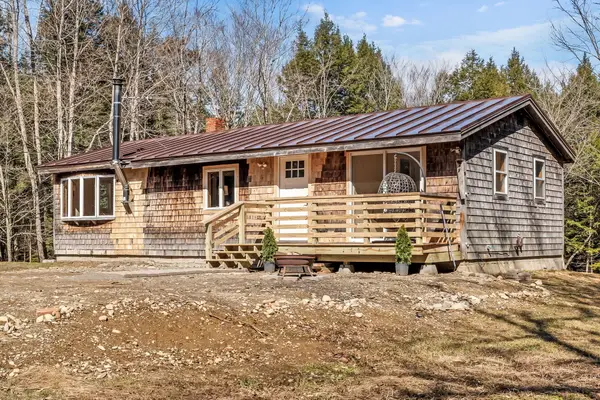 83 Ridge School Road, Liberty, ME 04949