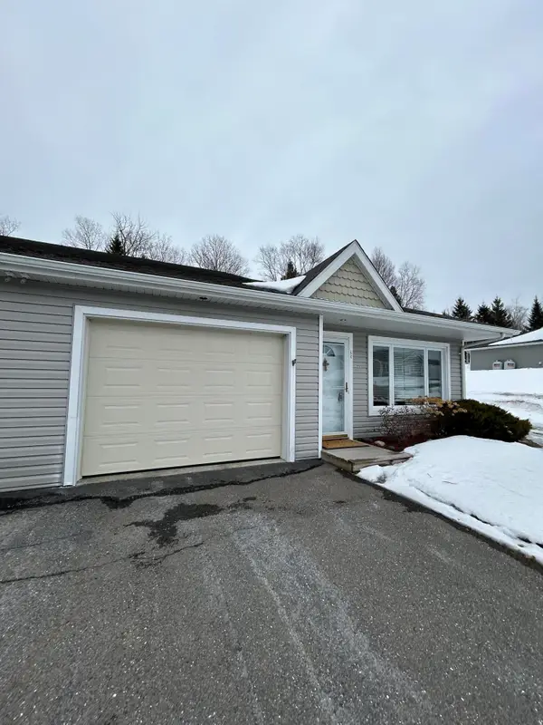 298 19th Avenue #102, Madawaska, ME 04756