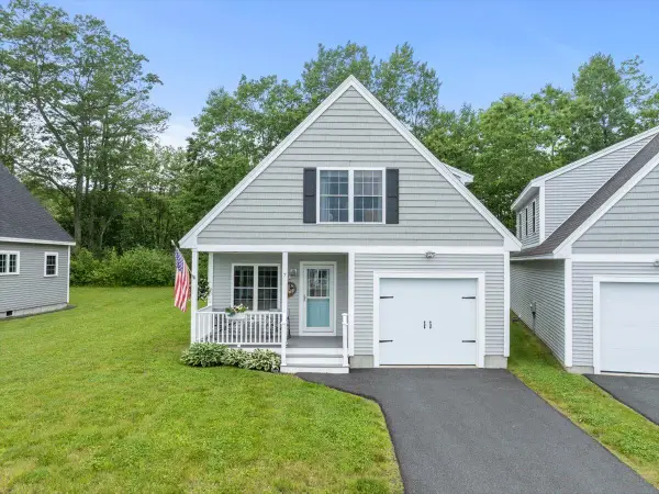 7 Coastal Woods Drive #102, Kennebunk, ME 04043