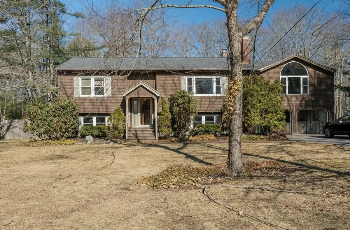 30 Bay Park Drive, Topsham, ME 04086 - #1