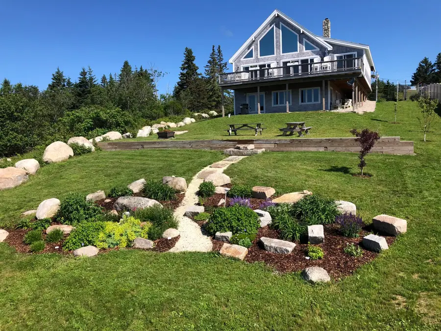 28 City Point Road, Vinalhaven, ME 04863 - #2